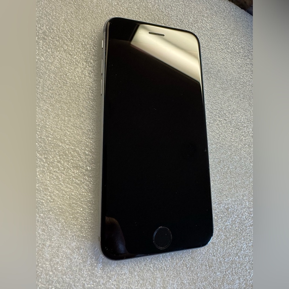 Apple iPhone 6 Space Gray, 64GB, Verizon Network. Excellent condition! - Picture 3 of 10